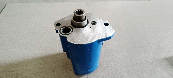 hyundai xkah 00855 gear pump assembly for r55 7 and compatible excavators