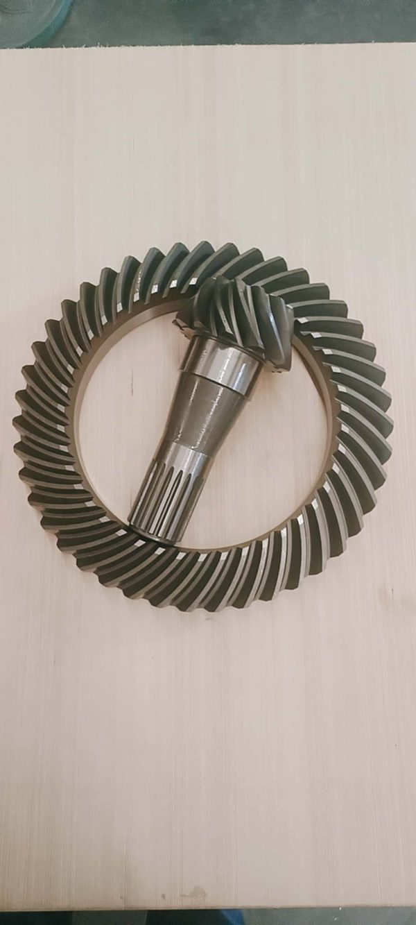 komatsu 23a 22 11200 bevel gear assembly for motor graders