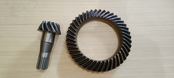 komatsu 23b 22 21100 bevel gear assembly