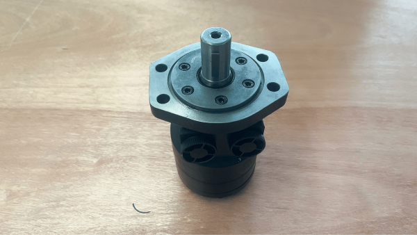 komatsu 23b 62 11501 hydraulic swing motor assembly