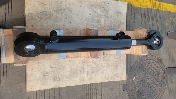 komatsu cylinder assembly 707 00 0g703 (hd785 7 steering cylinder)
