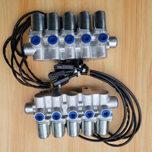 komatsu excavator solenoid valve assembly 209 60 77240