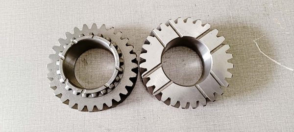 komatsu gear part number 144 14 15122