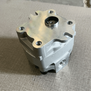 komatsu hydraulic gear pilot pump part no. 705 41 01620