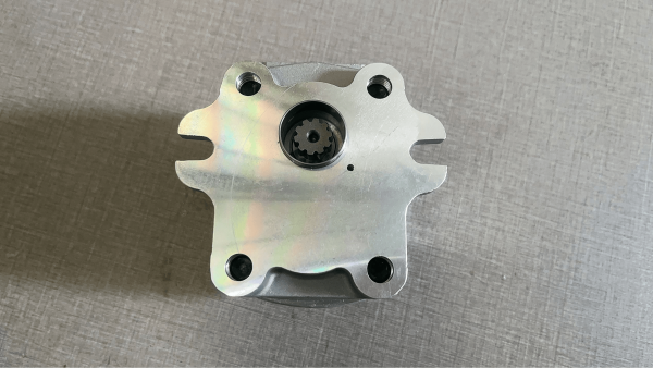komatsu hydraulic gear pilot pump part no. 705 41 01620