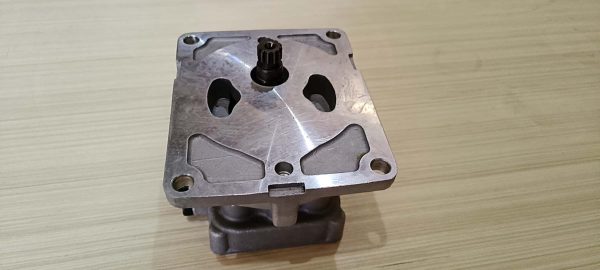 komatsu hydraulic gear pump assembly 705 41 04400 (sbr10) for wheel loaders