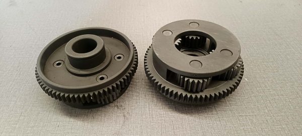 komatsu transmission carrier assembly 113 15 42311 for d31e bulldozers and crawler loaders