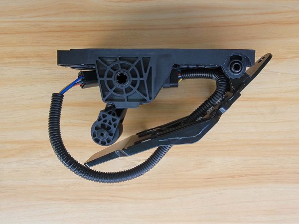 shantui d2280 00530 accelerator control pedal assembly for sd16 bulldozer