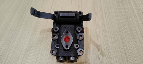 steering valve assembly for komatsu bulldozers part no. 144 40 00100
